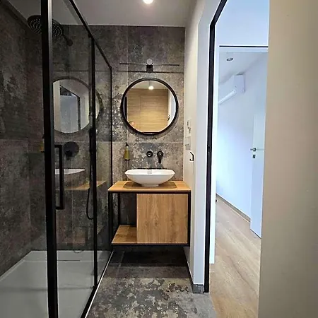 Hotel Czarna & 4*